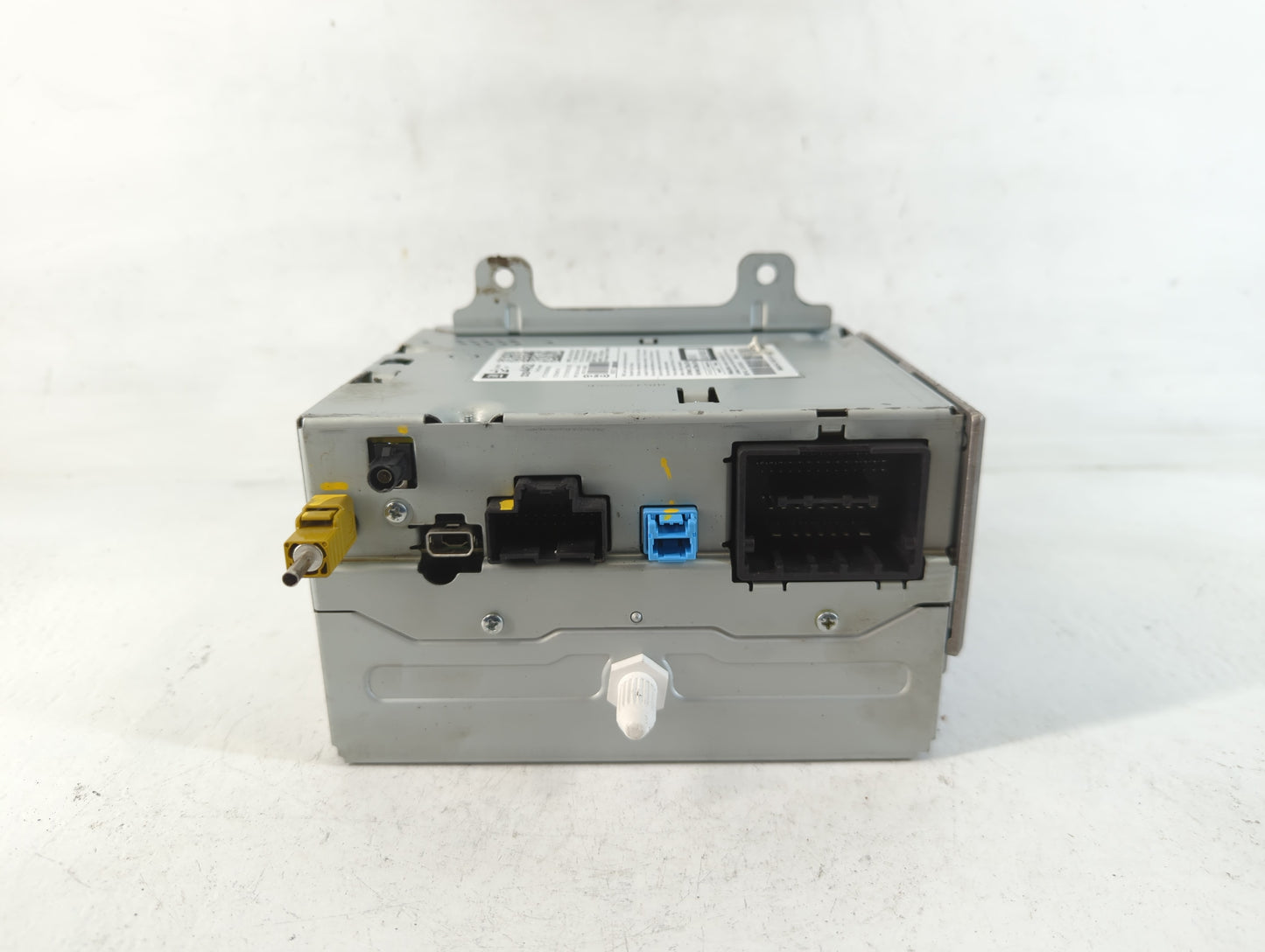 2015-2016 Buick Encore Radio AM FM Cd Player Receiver Replacement P/N:23284452 Fits Fits 2015 2016 2017 2019 OEM Used Auto Parts - Oemusedautoparts1.com