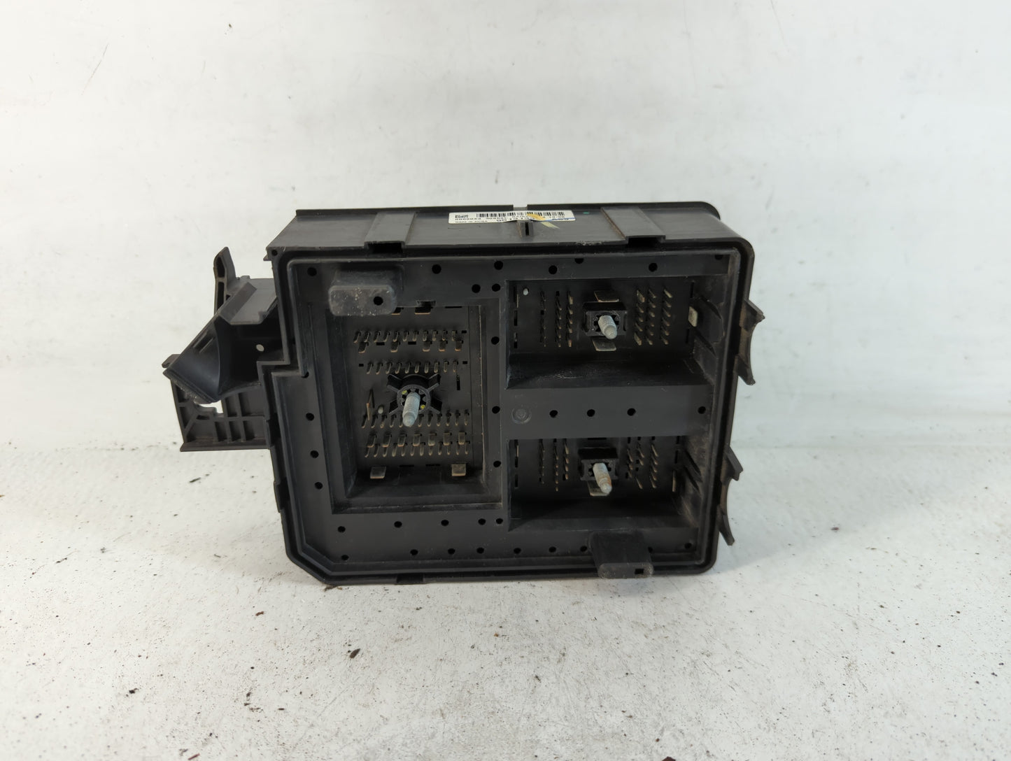 2013-2015 Chevrolet Trax Fusebox Fuse Box Panel Relay Module P/N:30959L 9513133 Fits Fits 2013 2014 2015 OEM Used Auto Parts - Oemusedautoparts1.com
