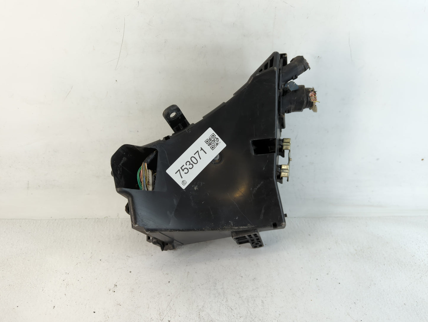2012-2014 Subaru Impreza Fusebox Fuse Box Panel Relay Module P/N:MB503600B Fits Fits 2012 2013 2014 OEM Used Auto Parts - Oemusedautoparts1.com