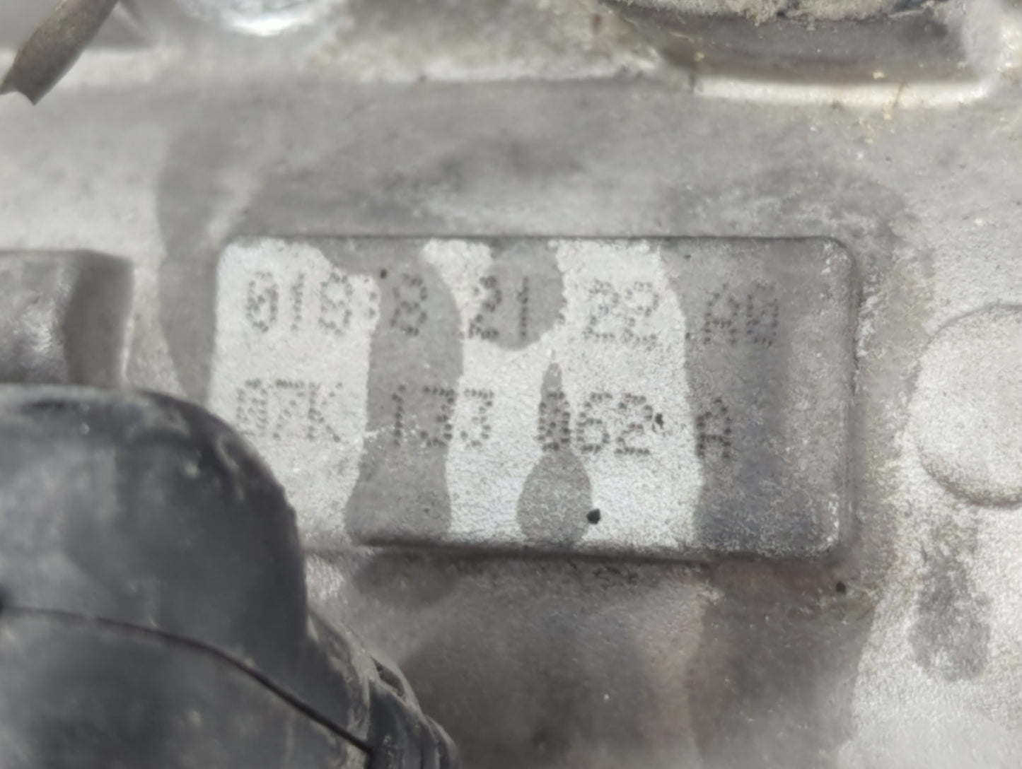 2006-2014 Volkswagen Jetta Throttle Body P/N:01818 21 22 Fits Fits 2006 2007 2008 2009 2010 2011 2012 2013 2014 OEM Used Auto Parts - Oemusedautoparts1.com