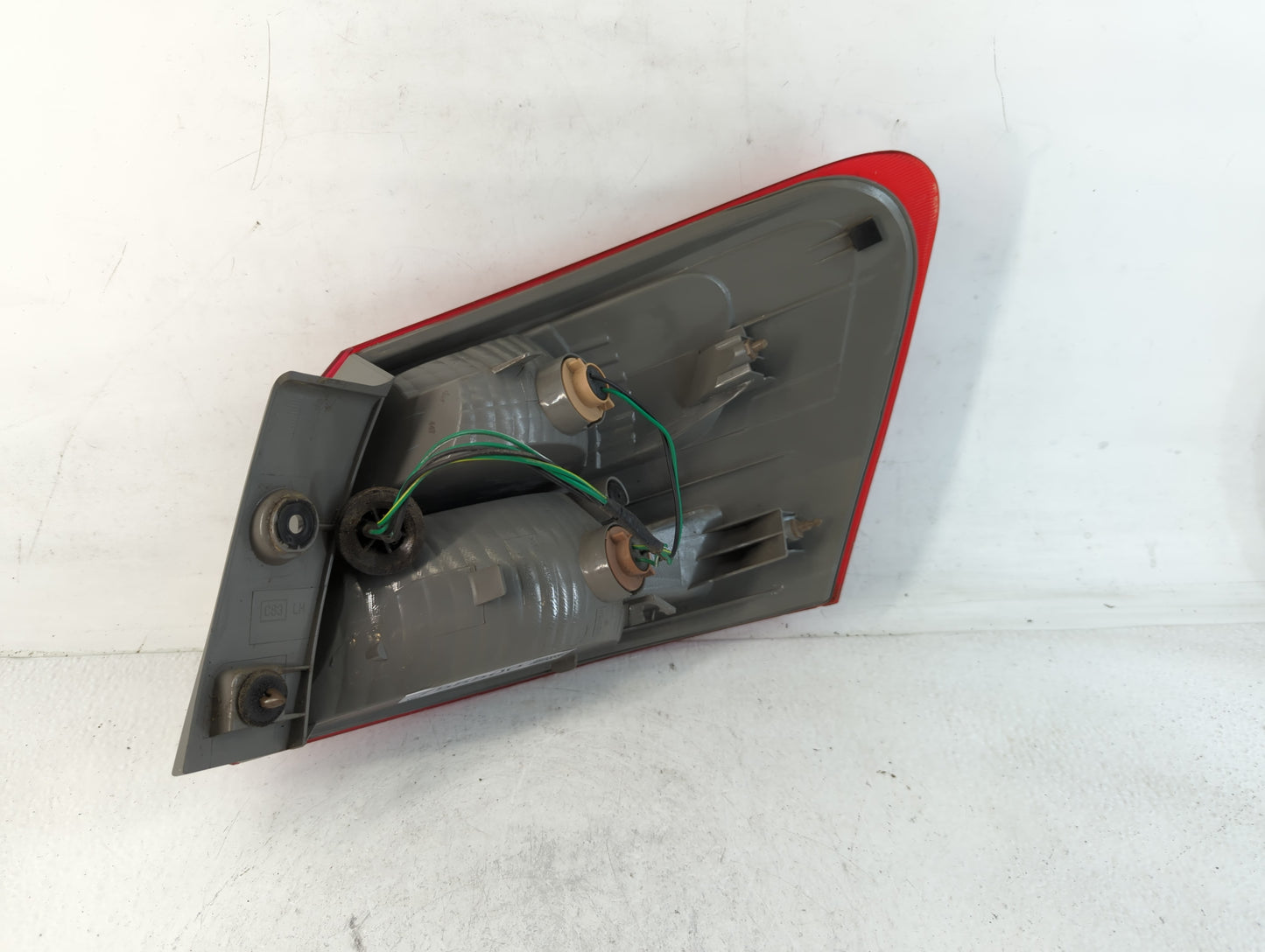 2008-2015 Nissan Rogue Tail Light Assembly Driver Left OEM Fits Fits 2008 2009 2010 2011 2012 2013 2014 2015 OEM Used Auto Parts - Oemusedautoparts1.com