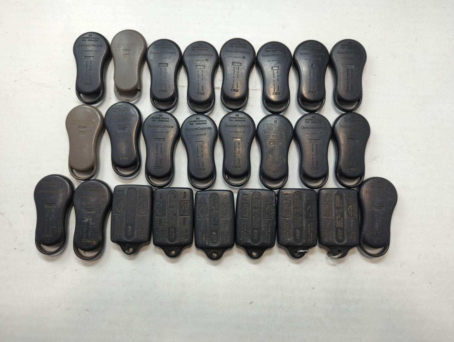 Lot of 25 Dodge Keyless Entry Remote Fob MIXED FCC IDS MIXED PART NUMBERS - Oemusedautoparts1.com