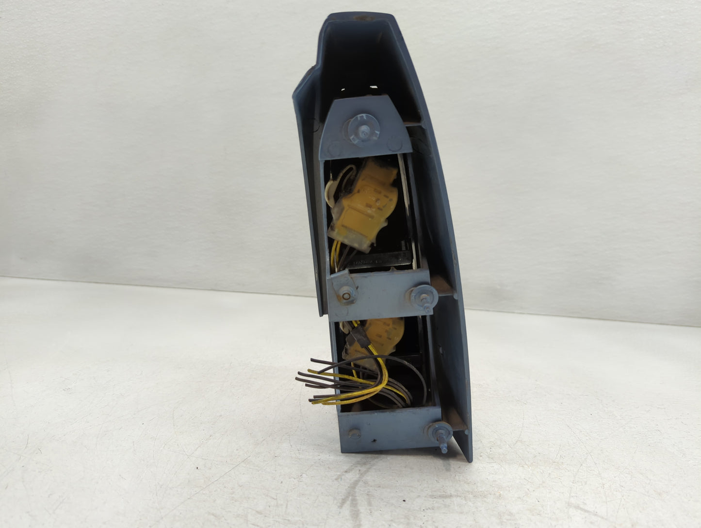 1988 Cadillac Eldorado Tail Light Assembly Driver Left OEM Fits OEM Used Auto Parts - Oemusedautoparts1.com