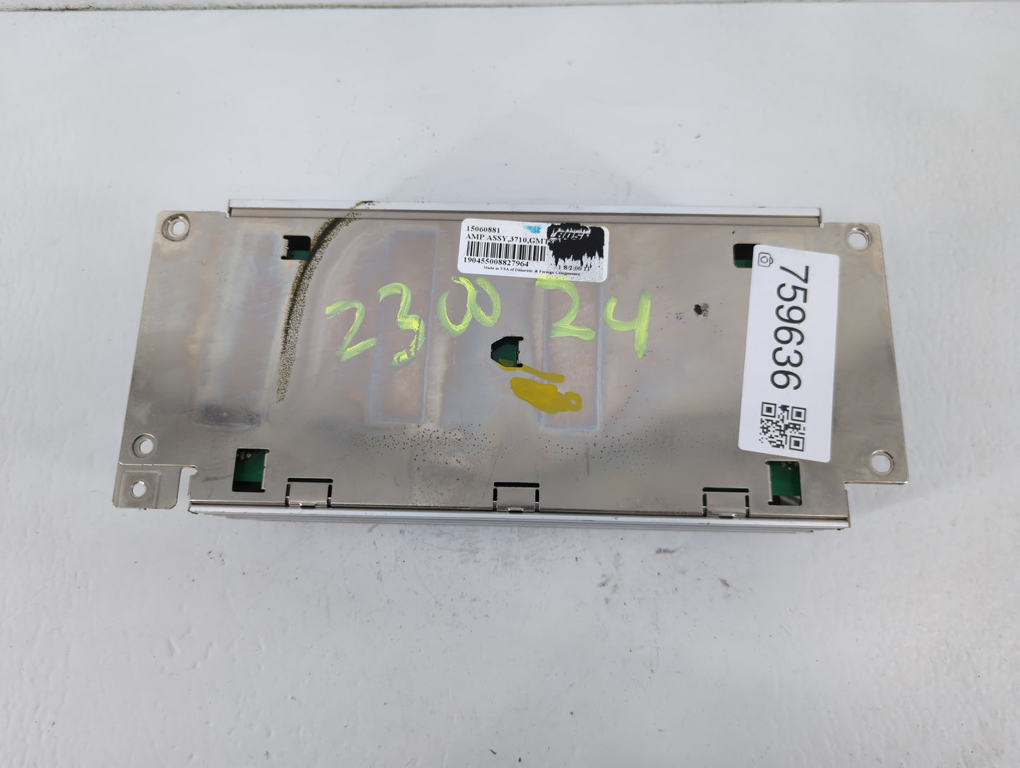 2002 Cadillac Escalade Radio AM FM Cd Player Receiver Replacement P/N:15060881 Fits Fits 2001 OEM Used Auto Parts - Oemusedautoparts1.com