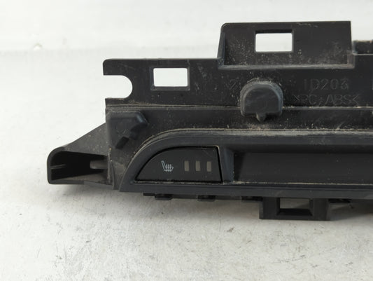 2017-2018 Mazda Cx-5 Climate Control Module Temperature AC/Heater Replacement P/N:K123 55 026 Fits Fits 2017 2018 OEM Used Auto Parts