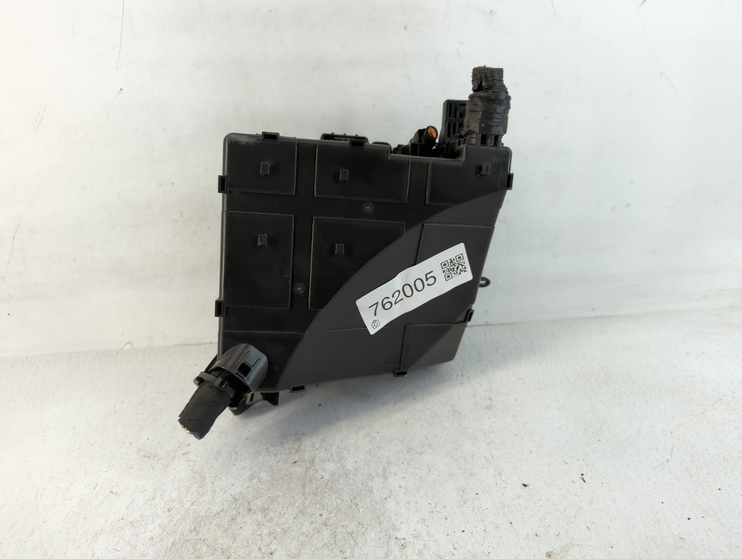 2016-2018 Hyundai Tucson Fusebox Fuse Box Panel Relay Module P/N:N91422-D3152 Fits Fits 2016 2017 2018 OEM Used Auto Parts - Oemusedautoparts1.com