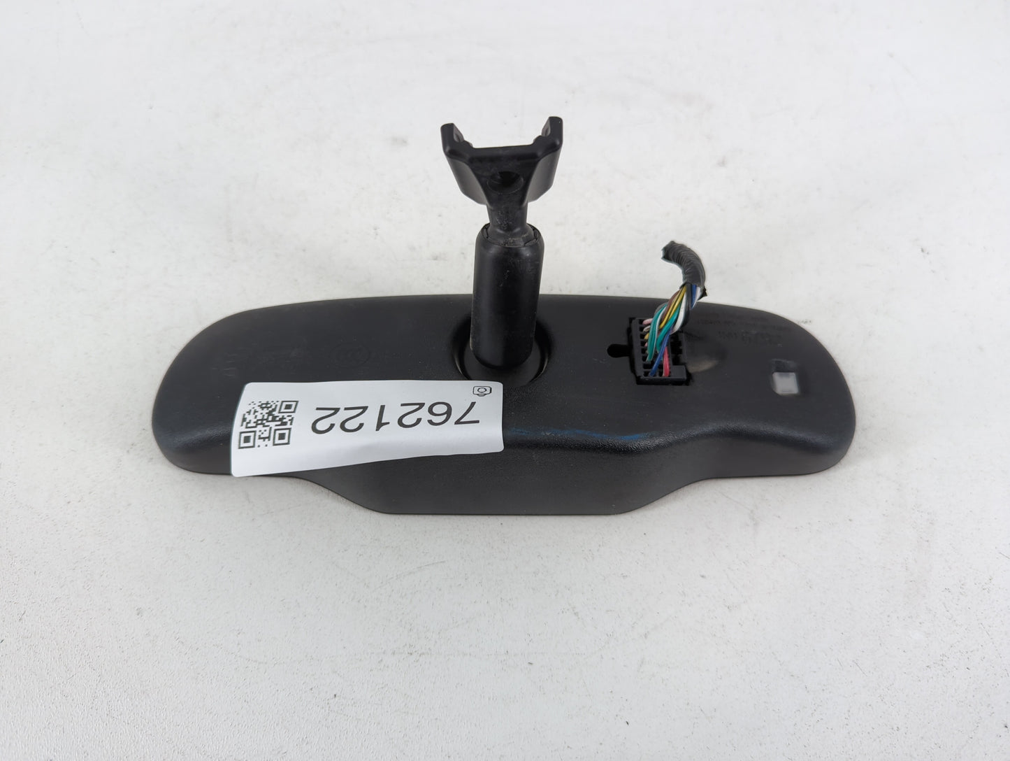 2009 Gmc Yukon Xl 1500 Interior Rear View Mirror Replacement OEM P/N:IE11025898 Fits OEM Used Auto Parts - Oemusedautoparts1.com