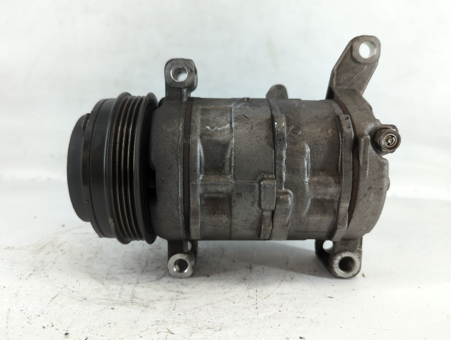 Gmc Yukon Xl Air Conditioning A/c Ac Compressor Oem - Oemusedautoparts1.com