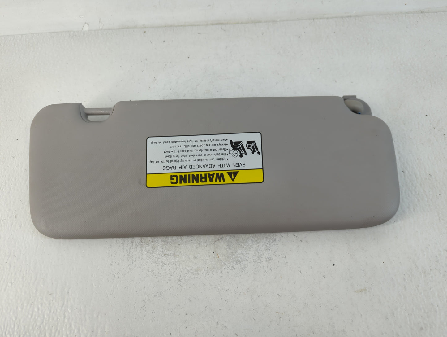 2017-2020 Hyundai Elantra Sun Visor Shade Replacement Passenger Right Mirror Fits Fits 2017 2018 2019 2020 OEM Used Auto Parts - Oemusedautoparts1.com
