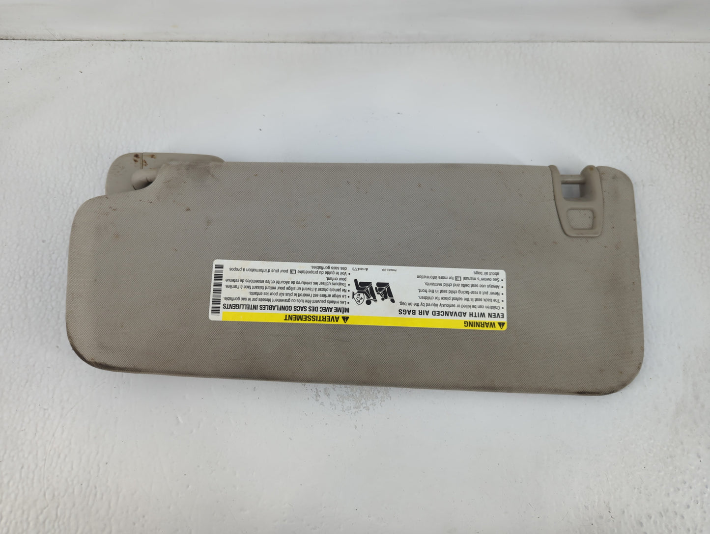 2007-2013 Chevrolet Silverado 1500 Sun Visor Shade Replacement Passenger Right Mirror Fits OEM Used Auto Parts - Oemusedautoparts1.com