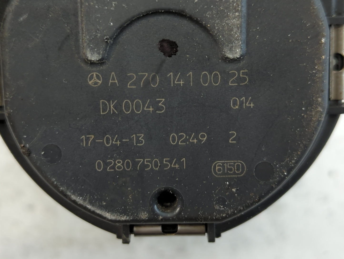 2016-2019 Infiniti Q50 Throttle Body P/N:0 280 750 541 A 270 141 00 25 Fits Fits 2016 2017 2018 2019 OEM Used Auto Parts - Oemusedautoparts1.com