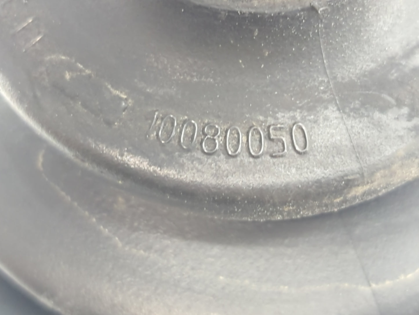 2010-2011 Cadillac Srx Axle Shaft Front Driver Cv C/v - Oemusedautoparts1.com