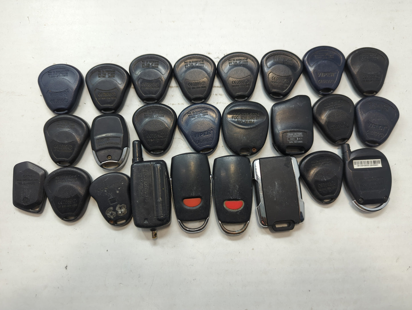 Lot of 25 Aftermarket Keyless Entry Remote Fob MIXED FCC IDS MIXED PART - Oemusedautoparts1.com
