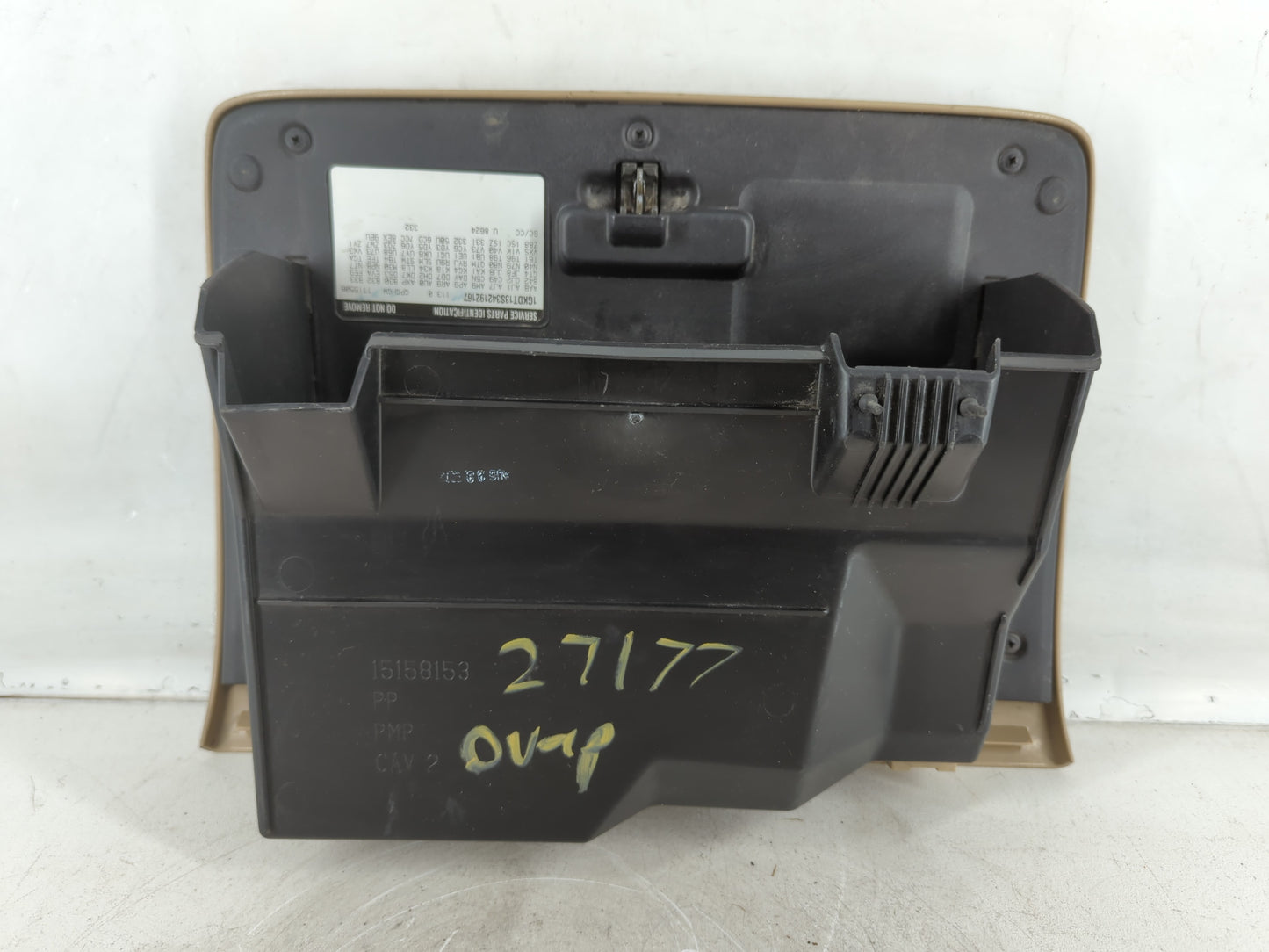 2005 Oldsmobile Bravada Passenger Glove Box Door Storage Compartment - Oemusedautoparts1.com