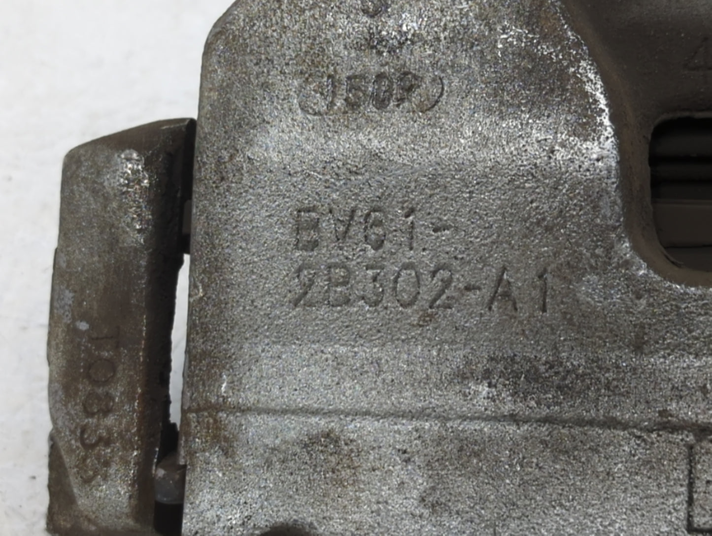 2015-2019 Lincoln Mkc Front Driver Left Brake Caliper - Oemusedautoparts1.com