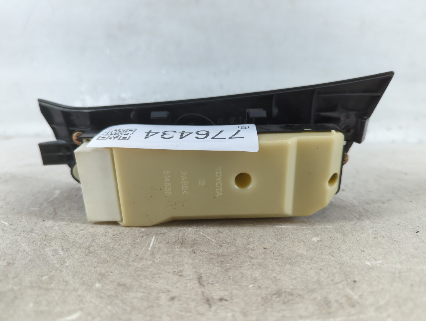 1999-2000 Lexus Rx300 Passenger Front Door Window Oem - Oemusedautoparts1.com