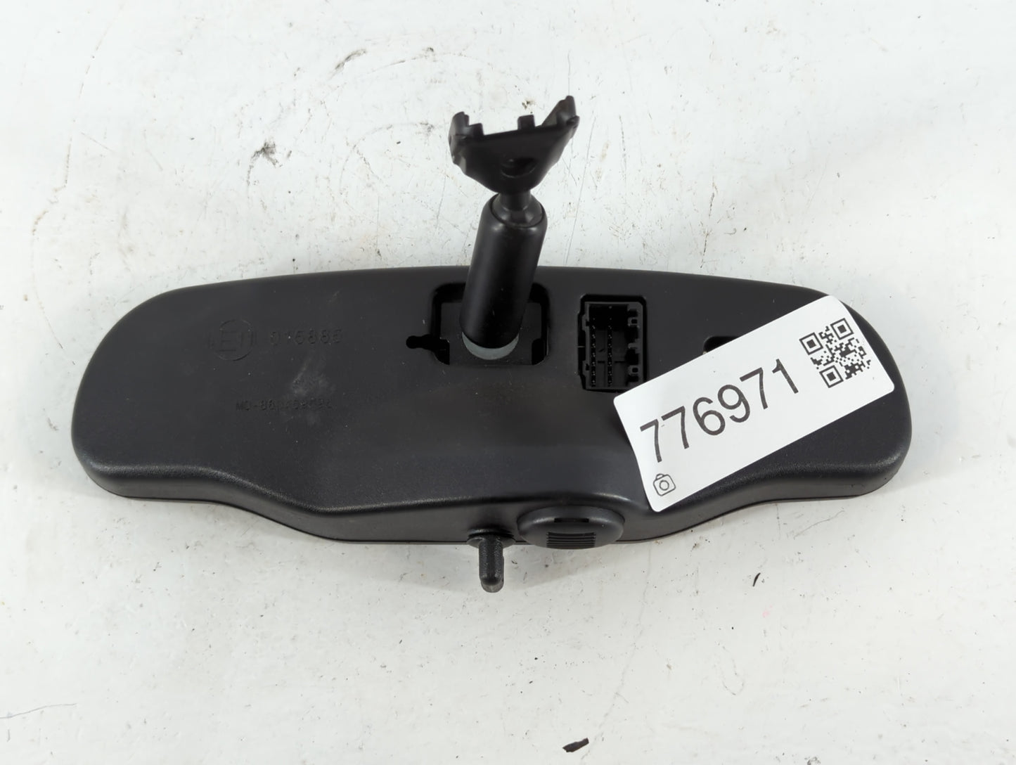 2003-2009 Chevrolet Express 2500 Interior Rear View Mirror Replacement OEM P/N:E11015885 Fits OEM Used Auto Parts - Oemusedautoparts1.com
