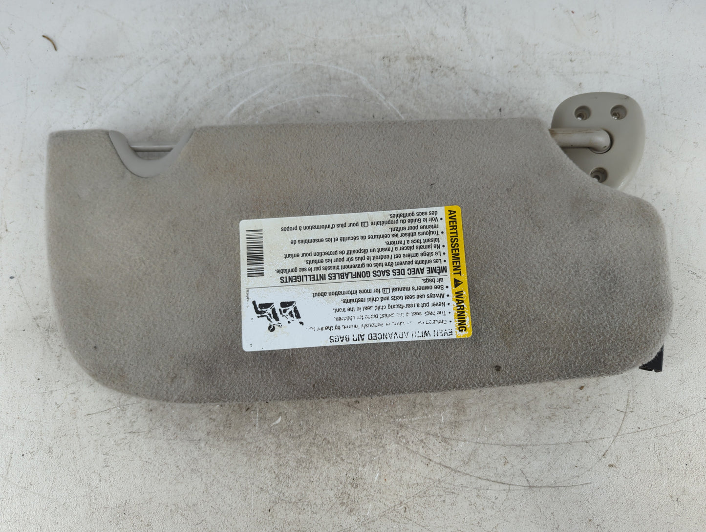 2006 Chevrolet Trail Blazer Sun Visor Shade Replacement Driver Left Mirror Fits Fits 2005 2007 OEM Used Auto Parts - Oemusedautoparts1.com