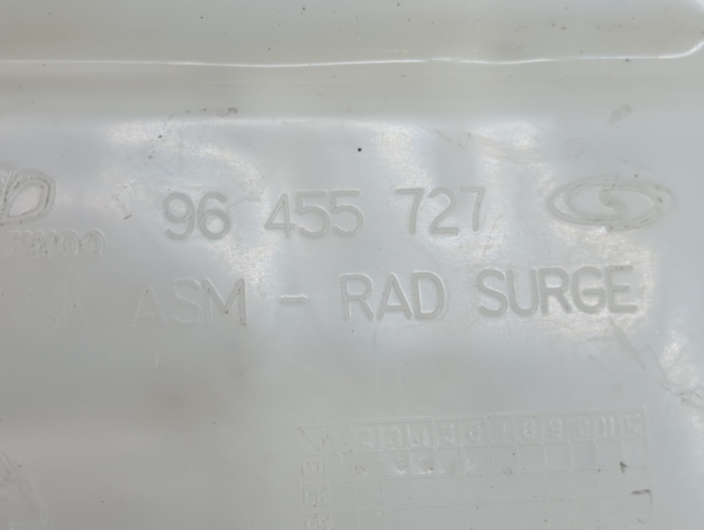 2006-2009 Pontiac Torrent Radiator Coolant Overflow Expansion Tank Bottle - Oemusedautoparts1.com