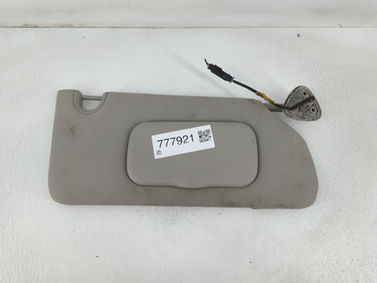 2006 Chevrolet Trail Blazer Sun Visor Shade Replacement Passenger Right Mirror Fits Fits 2005 2007 OEM Used Auto Parts