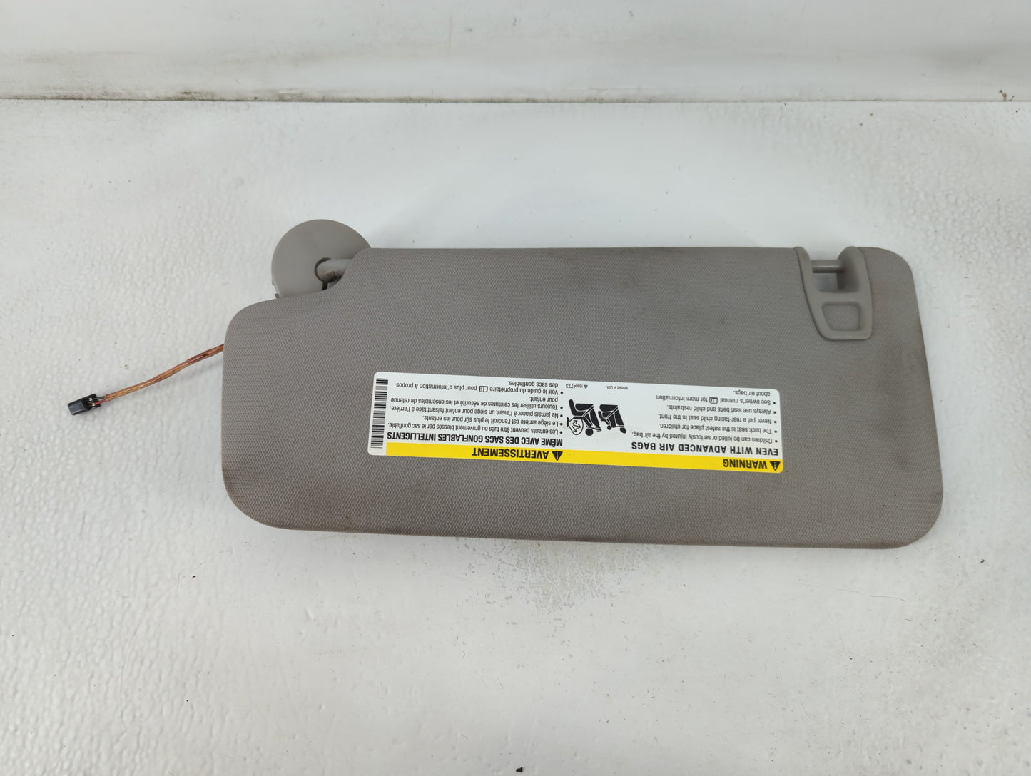 2010-2017 Chevrolet Equinox Sun Visor Shade Replacement Driver Left Mirror Fits Fits 2010 2011 2012 2013 2014 2015 2016 2017 OEM Used Auto Parts - Oemusedautoparts1.com