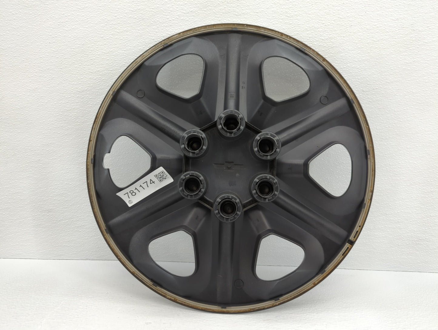 2017-2017 Chevrolet Traverse Driver Front Wheel Hub Oem - Oemusedautoparts1.com