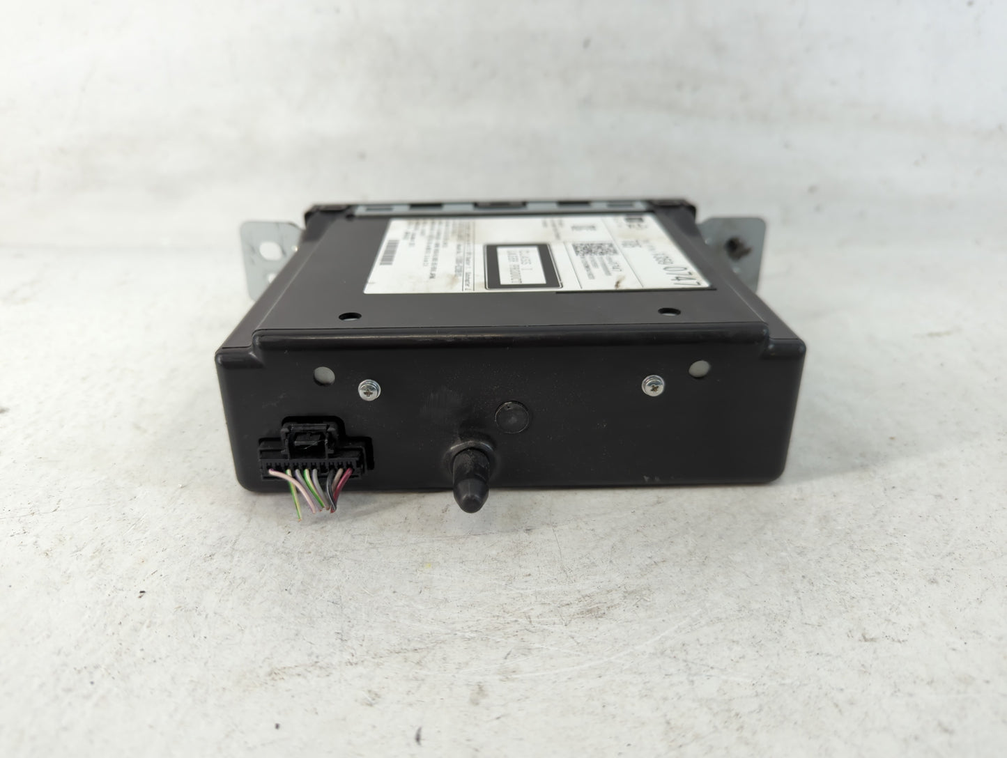 2014 Cadillac Srx Radio AM FM Cd Player Receiver Replacement P/N:13590747 Fits OEM Used Auto Parts - Oemusedautoparts1.com