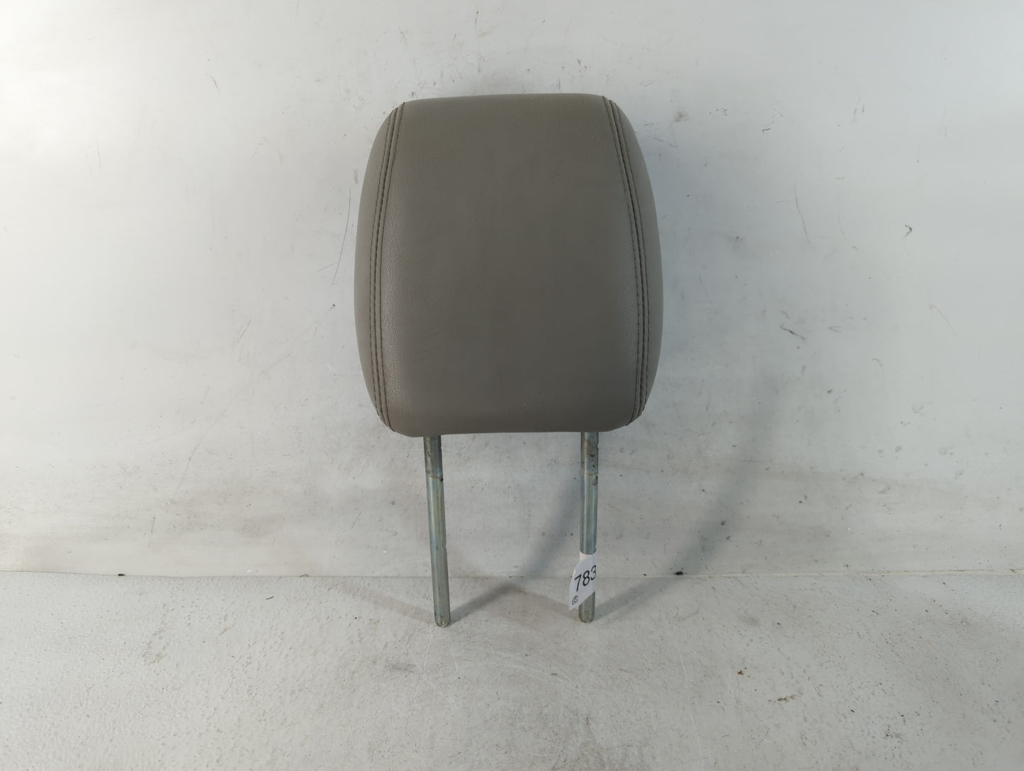 2009-2011 Buick Enclave Headrest Head Rest Front Driver Passenger Seat Fits Fits 2009 2010 2011 OEM Used Auto Parts - Oemusedautoparts1.com