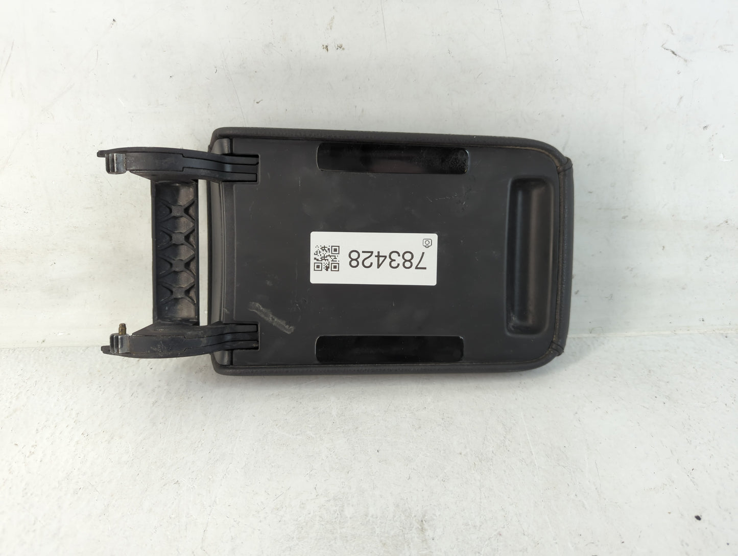 2010-2014 Volkswagen Jetta Center Console Armrest Cover Lid Fits Fits 2010 2011 2012 2013 2014 OEM Used Auto Parts - Oemusedautoparts1.com