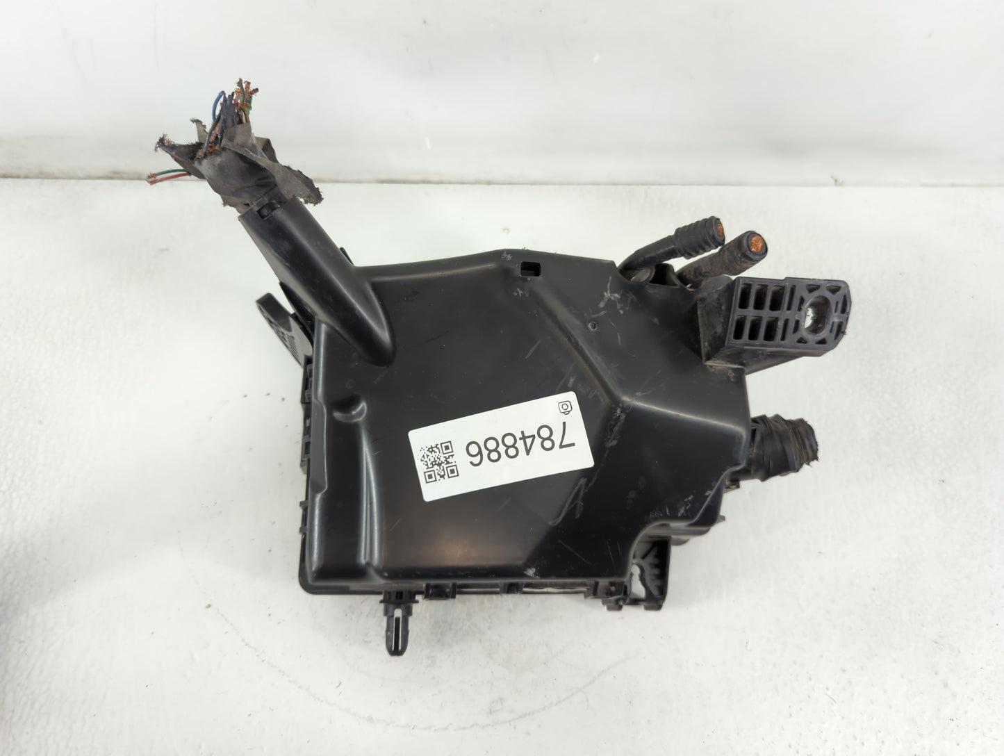 2018-2021 Hyundai Kona Fusebox Fuse Box Panel Relay Module P/N:91956-J9520 Fits Fits 2018 2019 2020 2021 OEM Used Auto Parts - Oemusedautoparts1.com