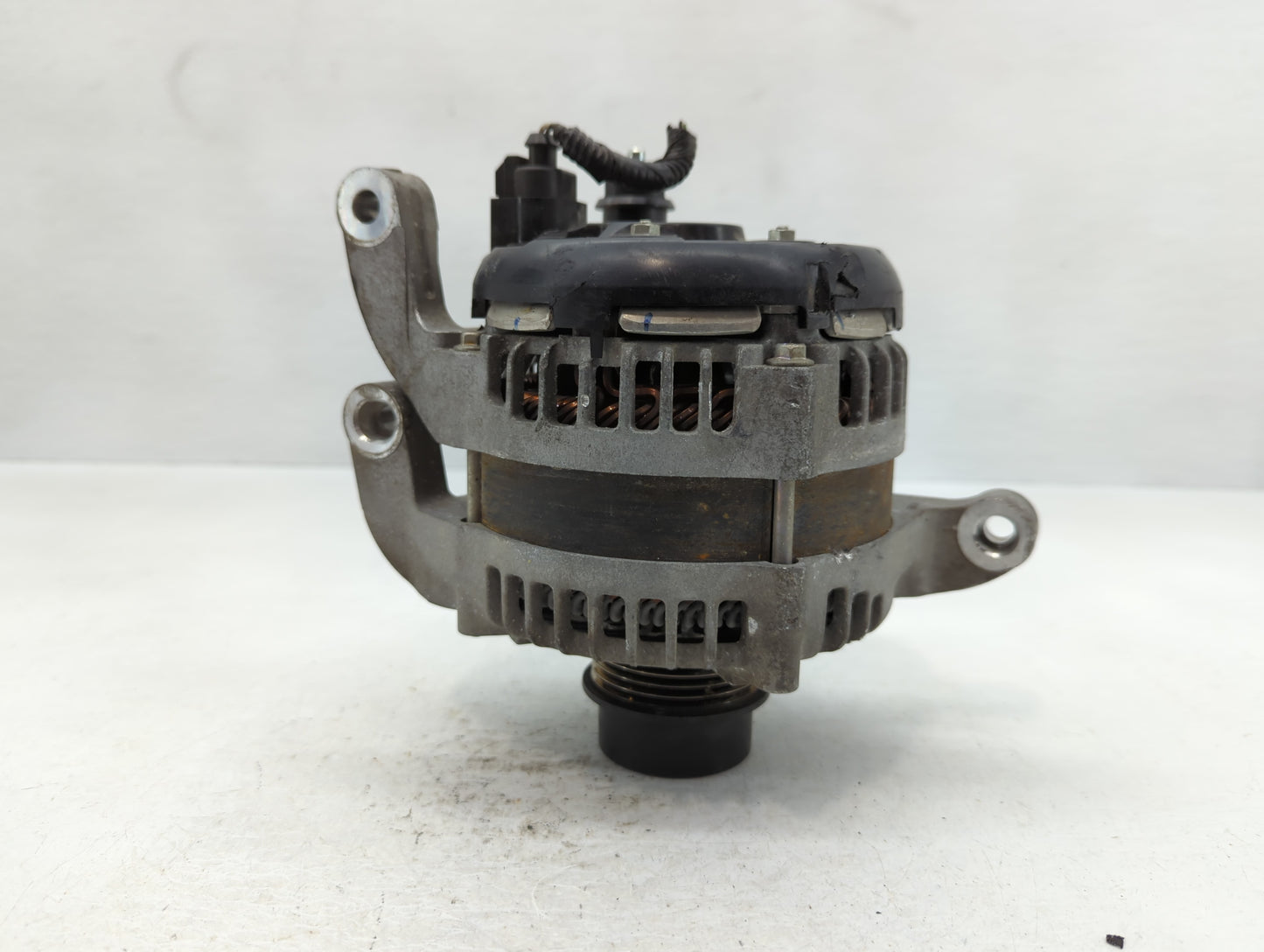 2019-2020 Ford Edge Alternator Replacement Generator Charging Assembly Engine OEM P/N:K2GT-10300-BC Fits Fits 2019 2020 OEM Used Auto Parts - Oemusedautoparts1.com