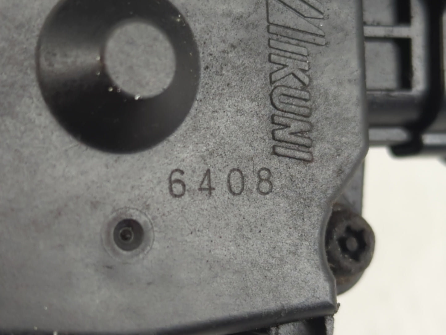 2013-2017 Mitsubishi Outlander Throttle Body P/N:6408 Fits Fits 2013 2014 2015 2016 2017 OEM Used Auto Parts - Oemusedautoparts1.com