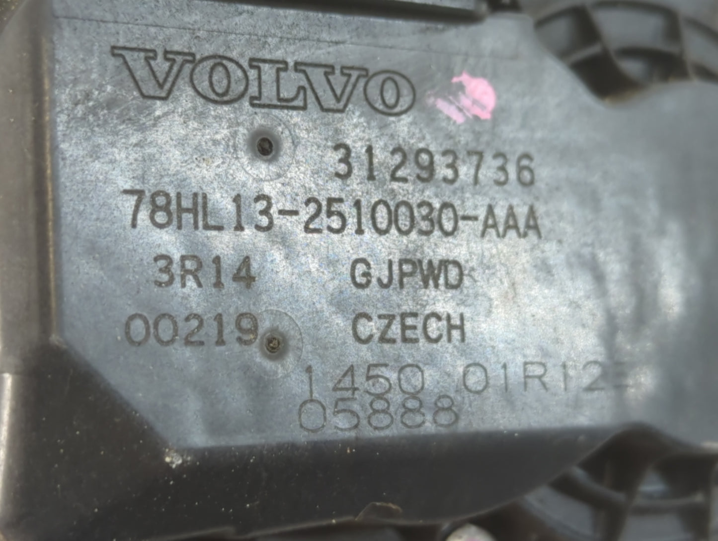 2015-2020 Volvo V60 Throttle Body P/N:HL13-2510030-AAA Fits Fits 2015 2016 2017 2018 2019 2020 2021 OEM Used Auto Parts - Oemusedautoparts1.com