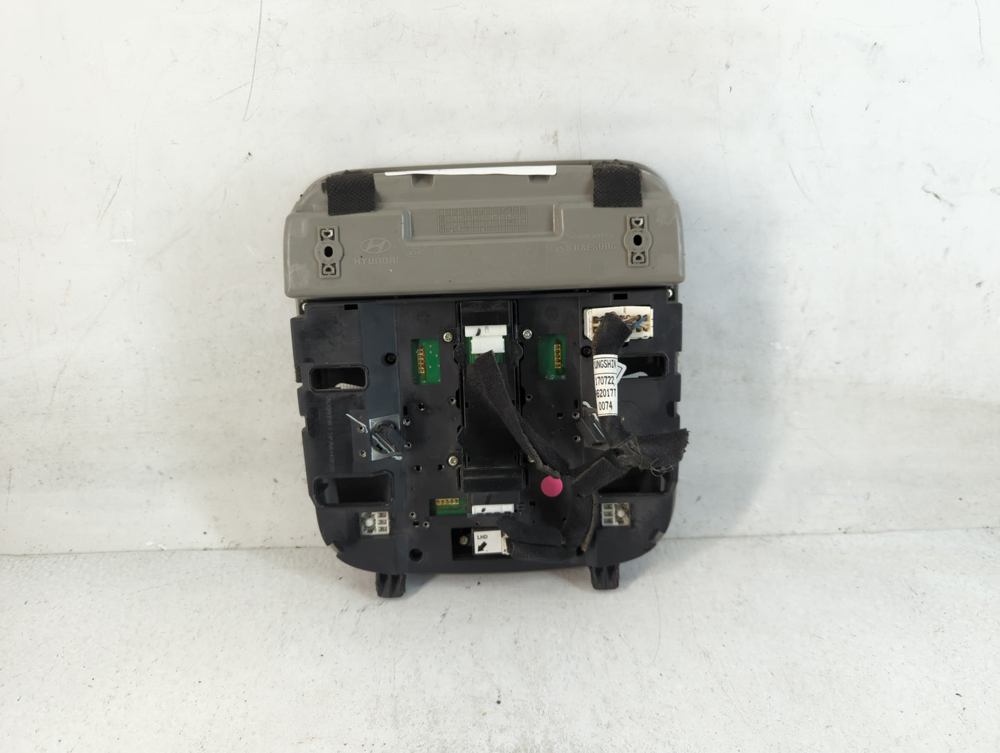 2018 Kia Sedona Overhead Roof Console - Oemusedautoparts1.com