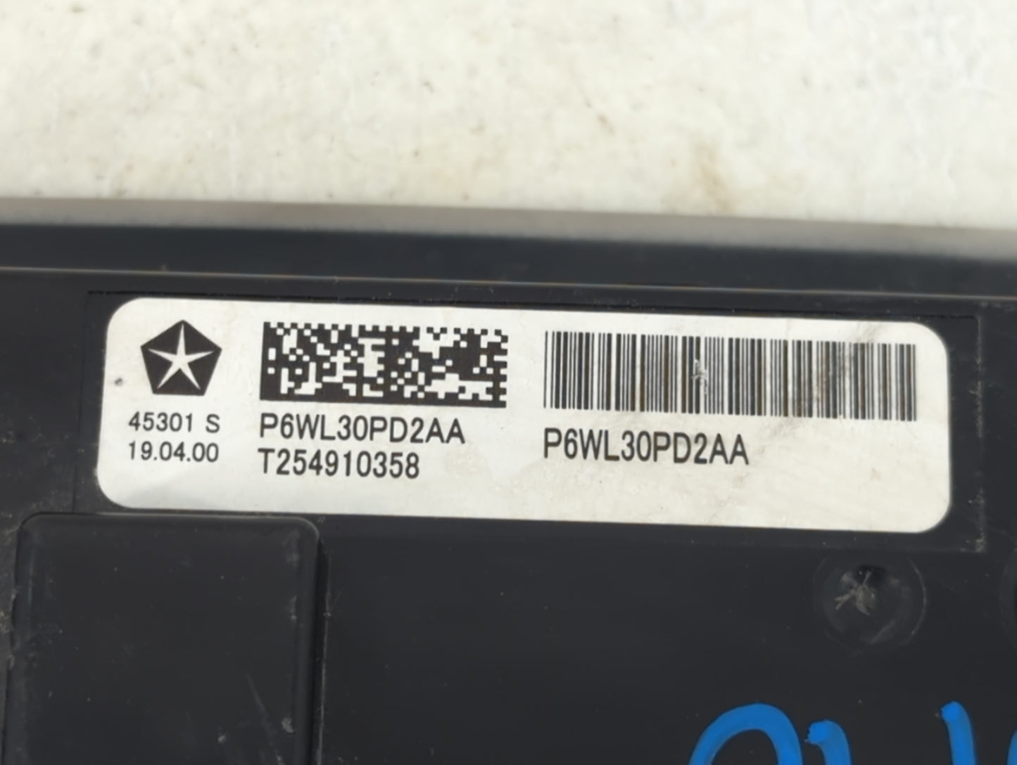 2017-2021 Chrysler Pacifica Climate Control Module Temperature AC/Heater Replacement P/N:T254910358 P6WL30PD2AA Fits OEM Used Auto Parts - Oemusedautoparts1.com