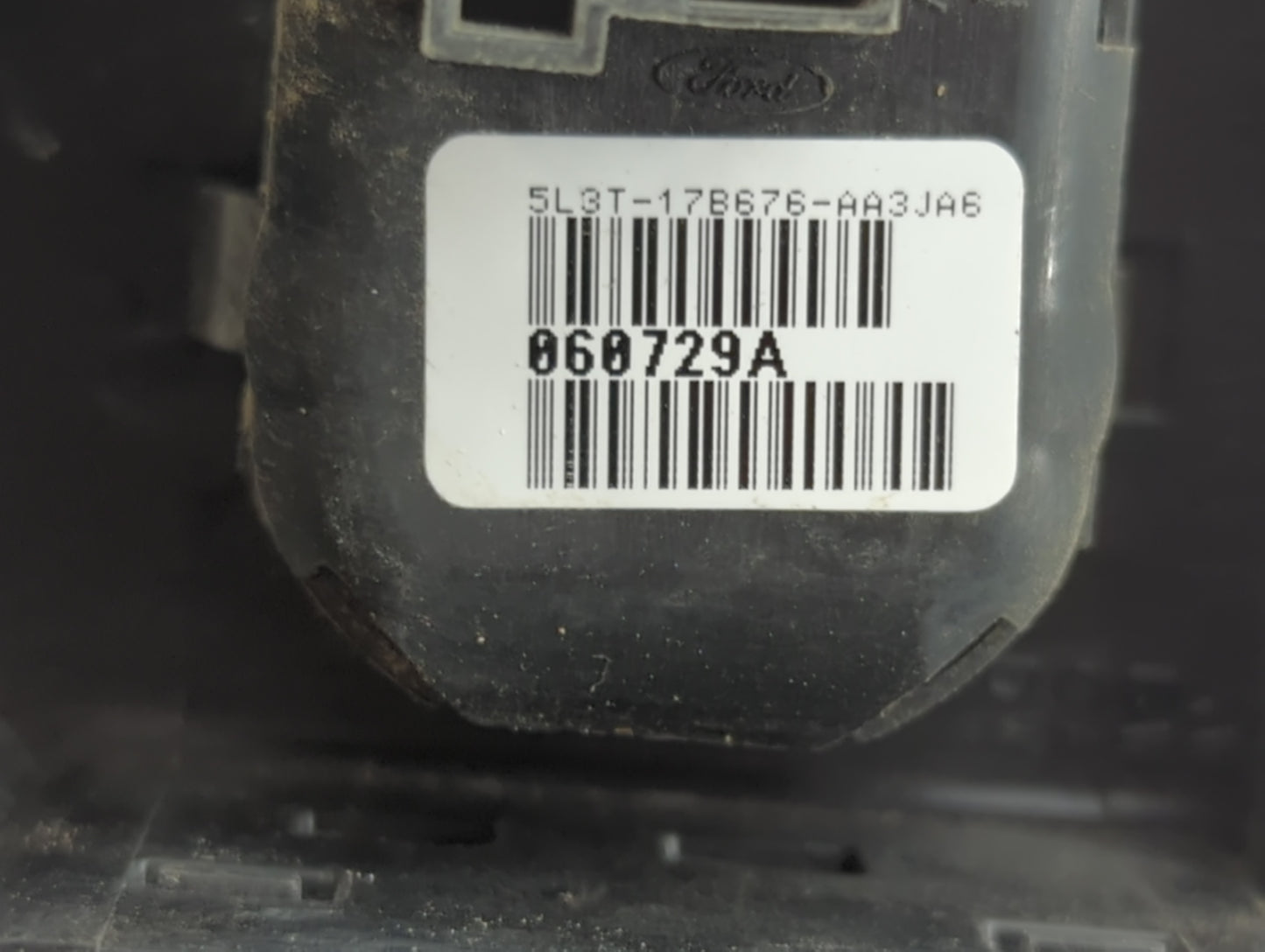 2007 Ford Expedition Master Power Window Switch Replacement Driver Side Left P/N:5L3T-17B676-AA Fits Fits 2006 2008 2009 2010 2011 OEM Used Auto Parts - Oemusedautoparts1.com