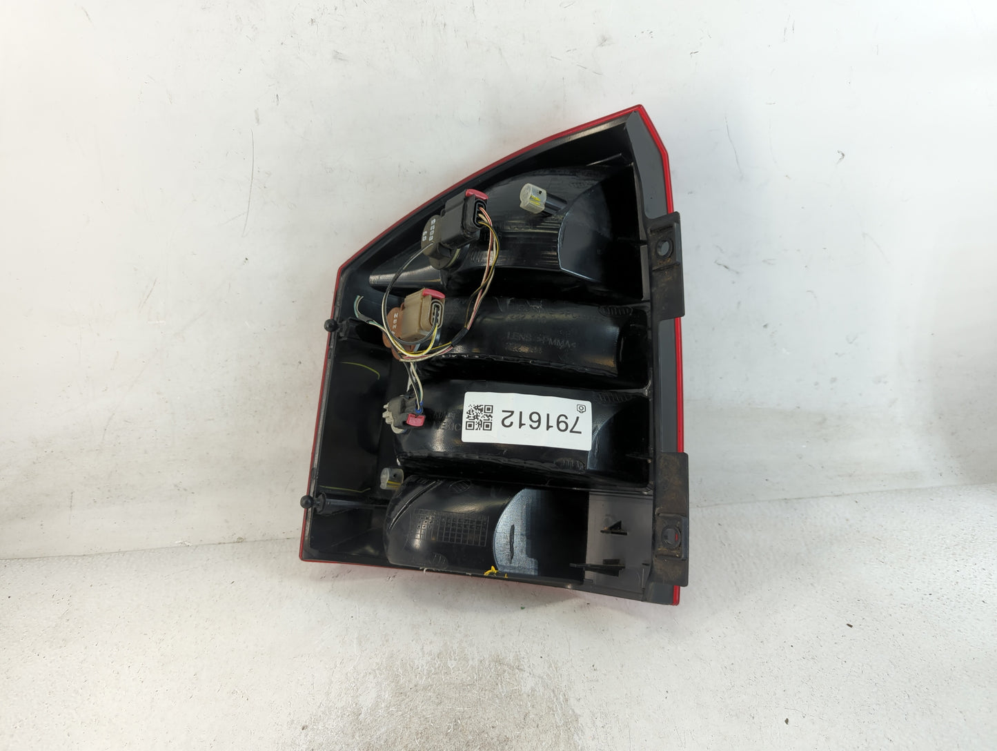 2007-2010 Jeep Compass Tail Light Assembly Passenger Right OEM Fits Fits 2007 2008 2009 2010 OEM Used Auto Parts - Oemusedautoparts1.com
