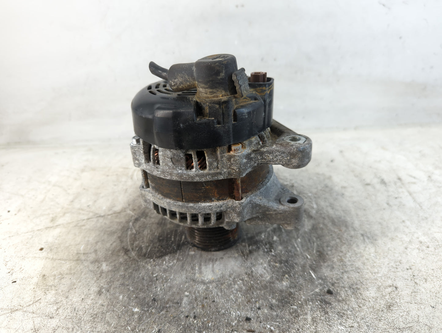 2020-2022 Honda Cr-V Alternator Replacement Generator Charging Assembly Engine OEM P/N:104211-4340 Fits OEM Used Auto Parts - Oemusedautoparts1.com