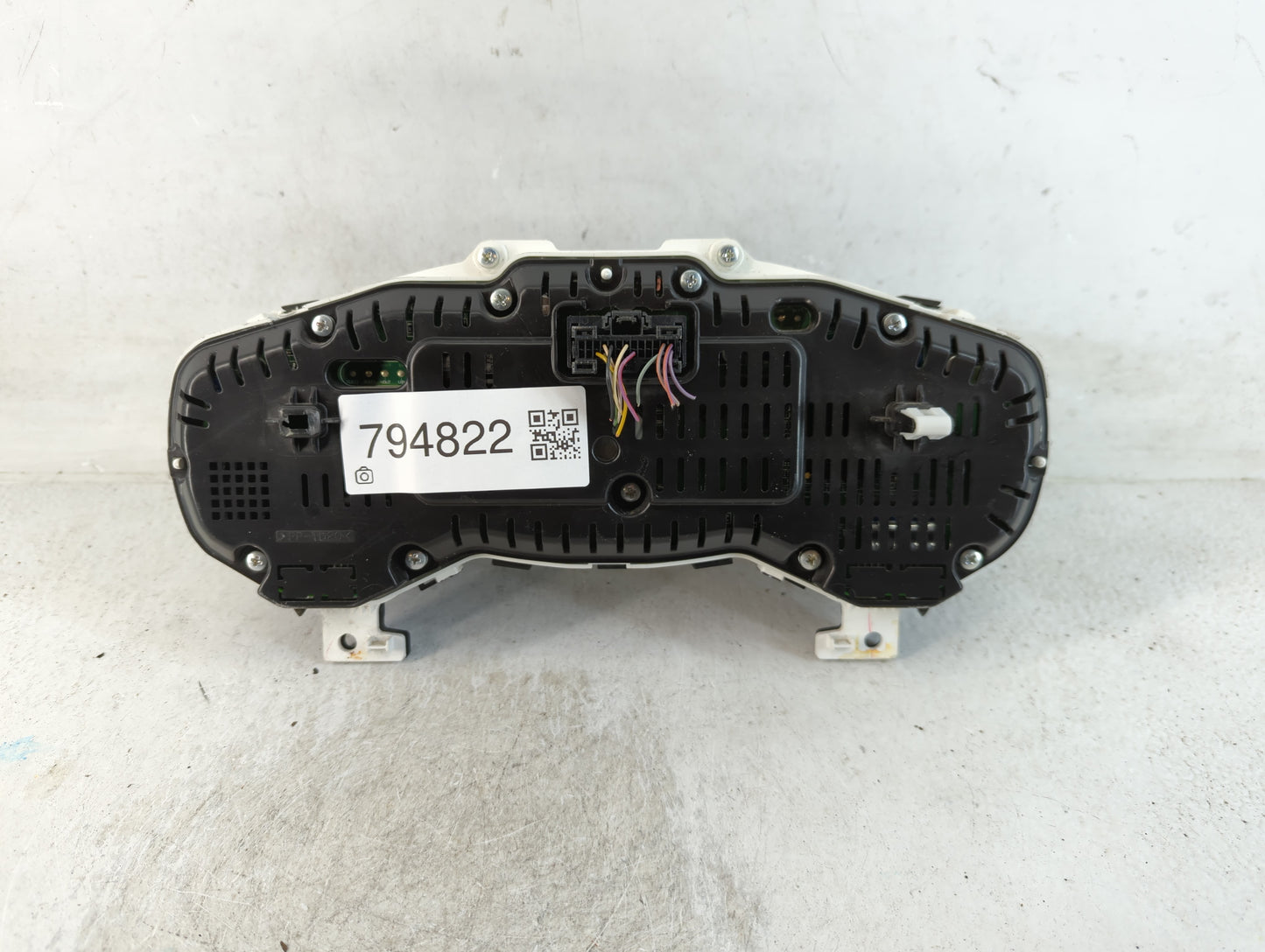 2013 Ford C-Max Instrument Cluster Speedometer Gauges P/N:MX257470-2704 DM5T-10849-AJ Fits OEM Used Auto Parts - Oemusedautoparts1.com