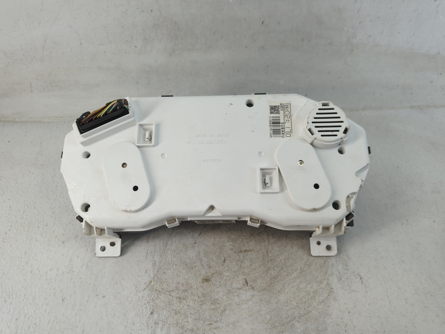 2018 Subaru Xv Instrument Cluster Speedometer Gauges P/N:85003FL170 Fits OEM Used Auto Parts - Oemusedautoparts1.com