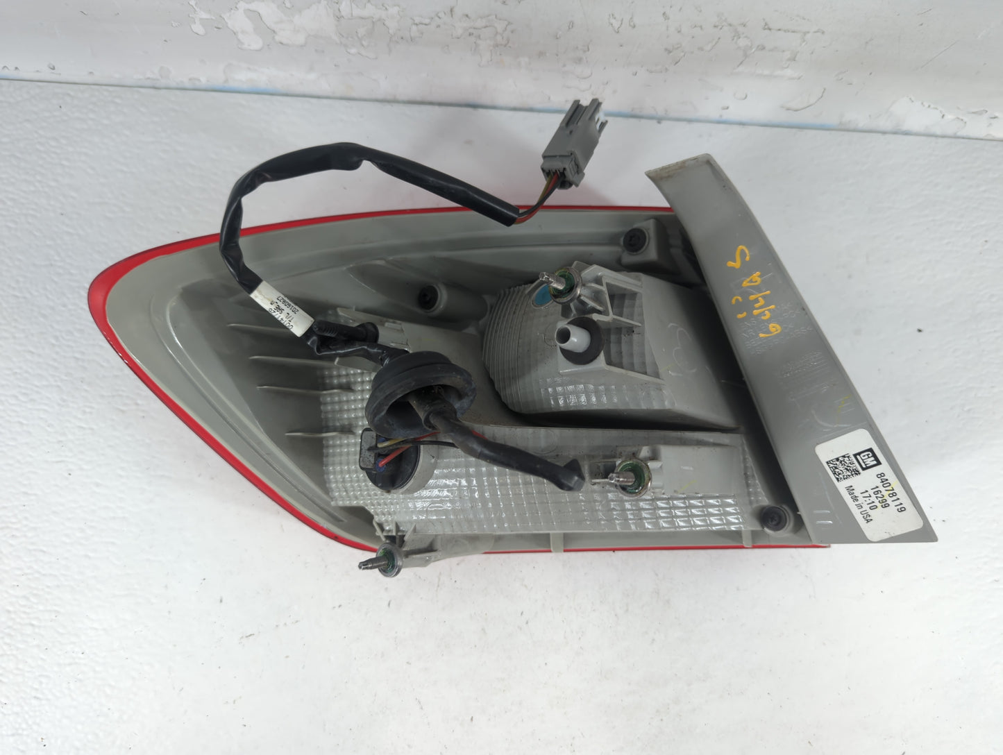2017 Chevrolet Cruze Tail Light Assembly Passenger Right OEM P/N:84078119 Fits OEM Used Auto Parts - Oemusedautoparts1.com