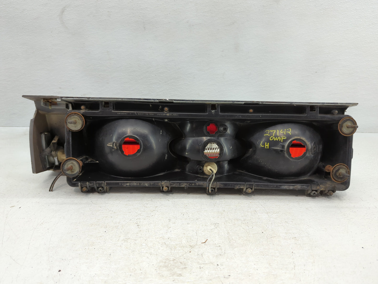 1981 Buick Riviera Tail Light Assembly Driver Left OEM P/N:5970547 Fits OEM Used Auto Parts - Oemusedautoparts1.com