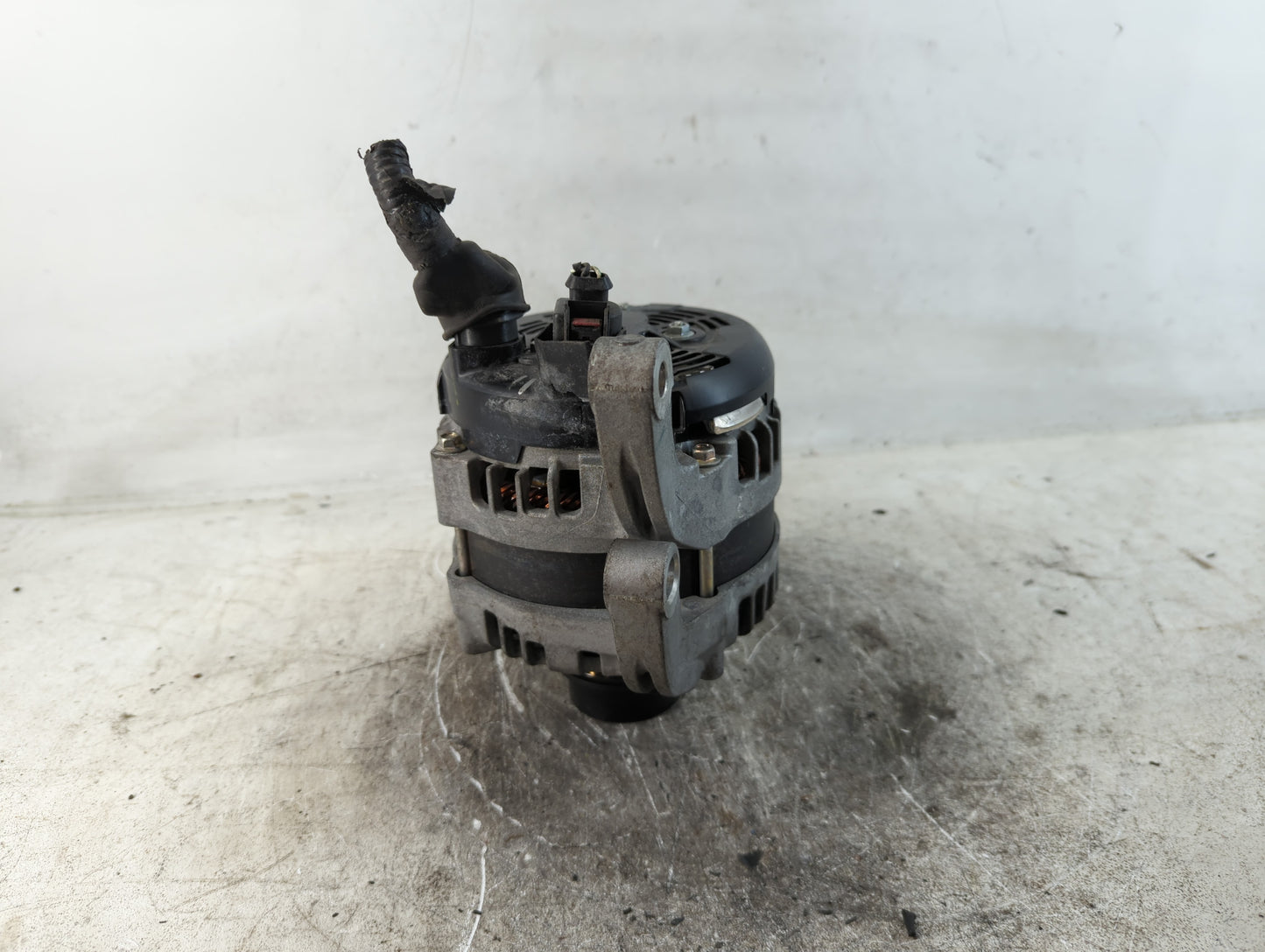 2019-2020 Ford Edge Alternator Replacement Generator Charging Assembly Engine OEM P/N:K2GT-10300-BC Fits Fits 2019 2020 OEM Used Auto Parts - Oemusedautoparts1.com