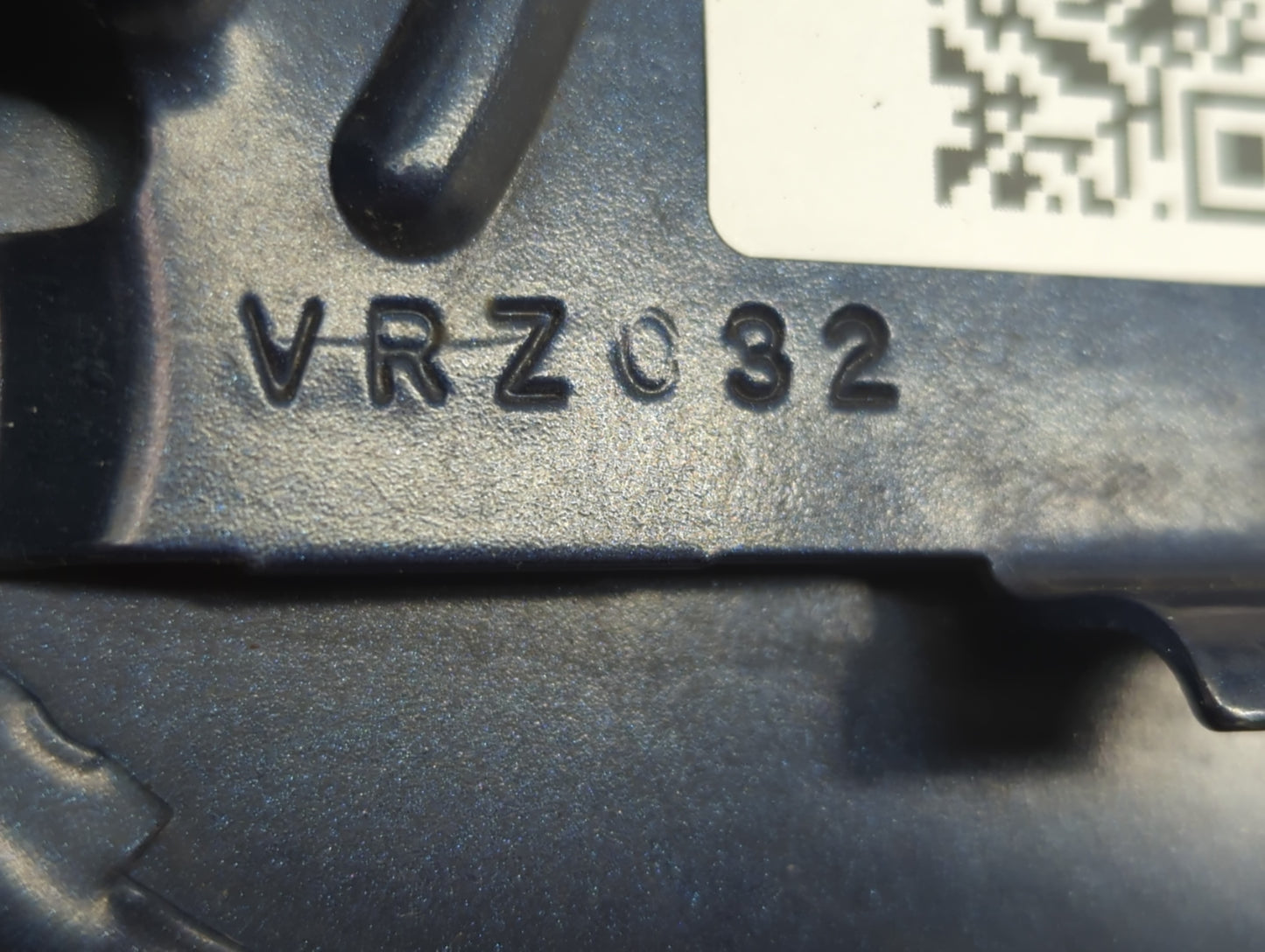 2006 Jeep Grand Cherokee Fuel Tank Door Lid Gas Tank - Oemusedautoparts1.com