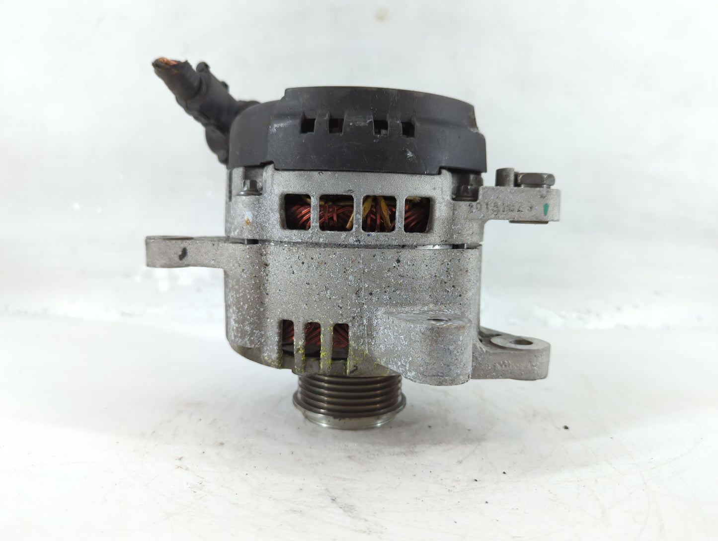 2017-2020 Hyundai Elantra Alternator Replacement Generator Charging Assembly Engine OEM P/N:37300-2E821 2627727 Fits OEM Used Auto Parts - Oemusedautoparts1.com