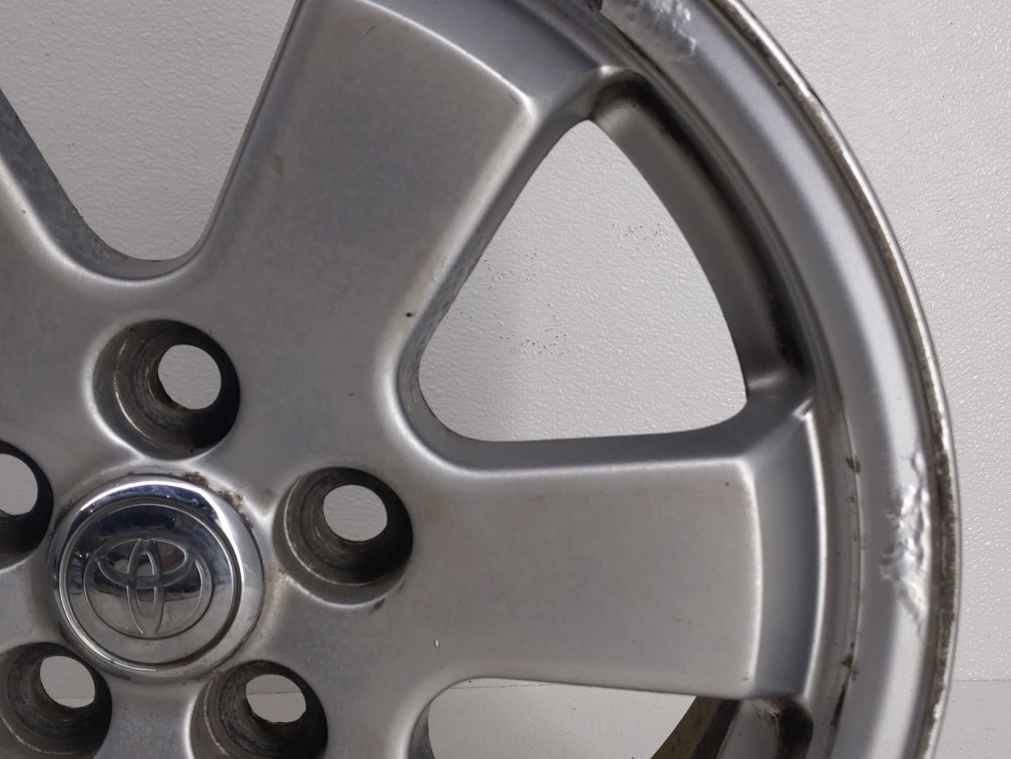 2004-2009 Toyota Prius Oem Wheel Rim - Oemusedautoparts1.com