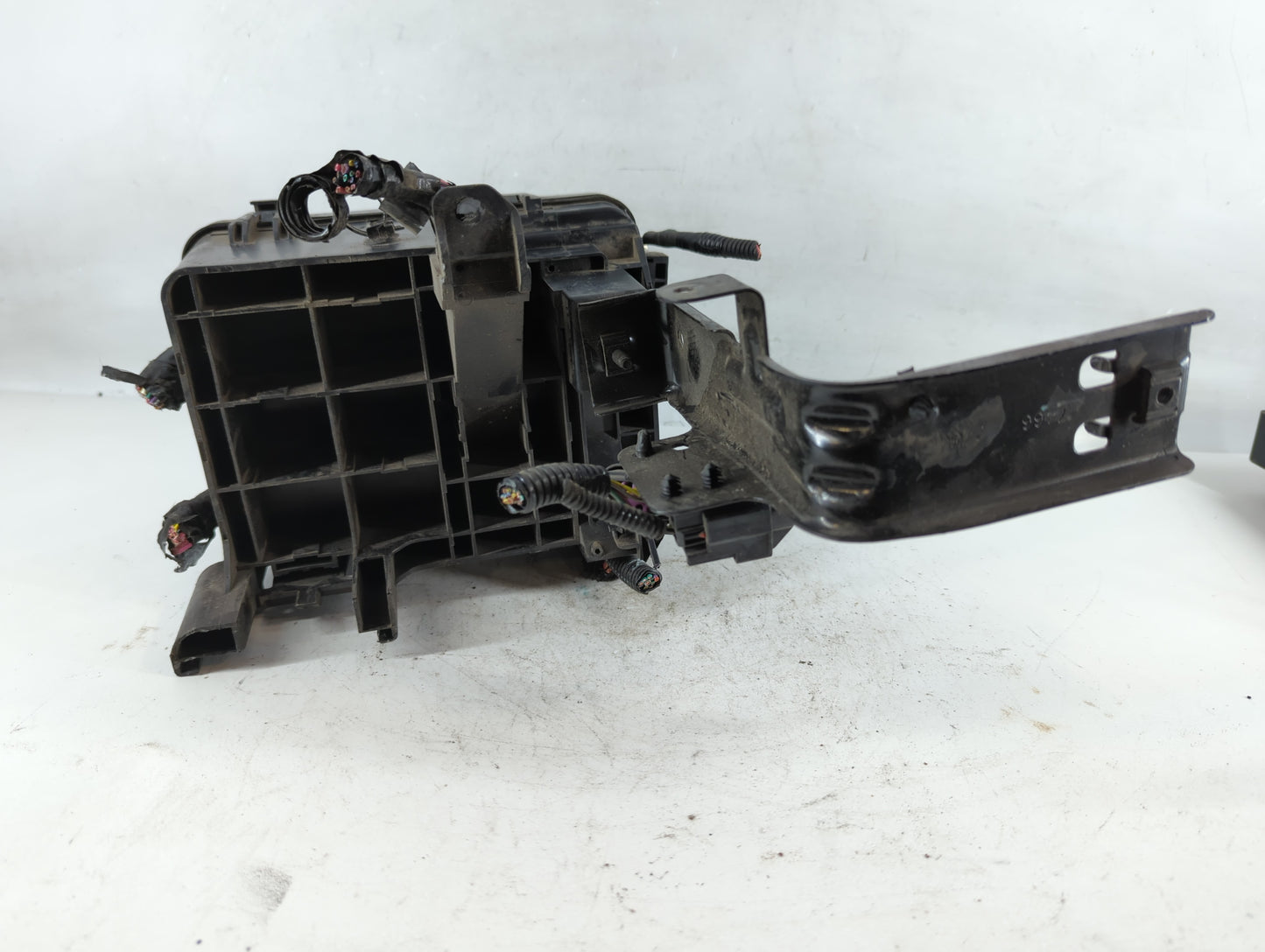 2013-2015 Gmc Terrain Fusebox Fuse Box Panel Relay Module P/N:22929763 01 Fits Fits 2013 2014 2015 OEM Used Auto Parts - Oemusedautoparts1.com
