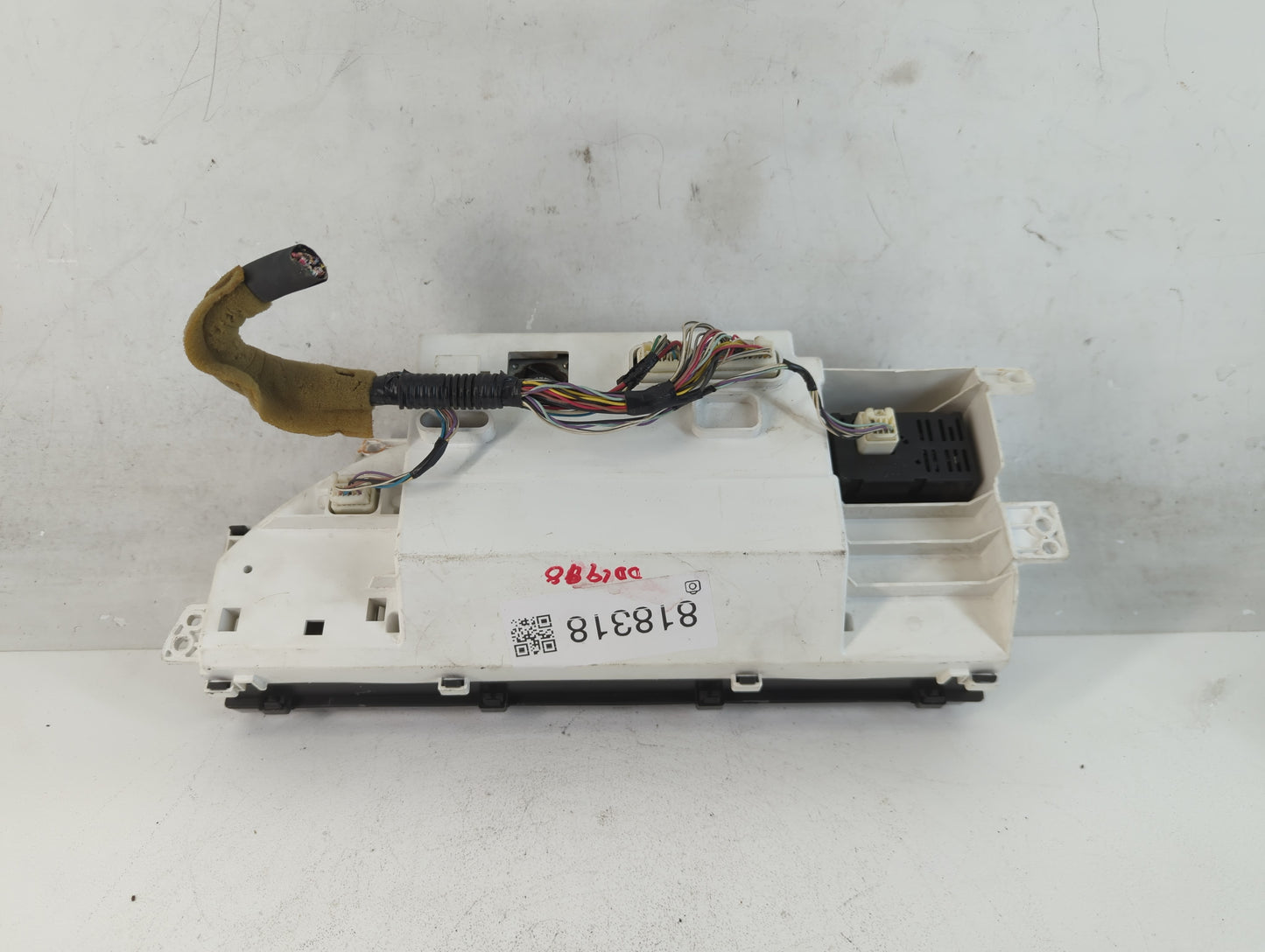 2005-2006 Toyota Avalon Instrument Cluster Speedometer Gauges P/N:83290-07100-00 Fits Fits 2005 2006 OEM Used Auto Parts - Oemusedautoparts1.com