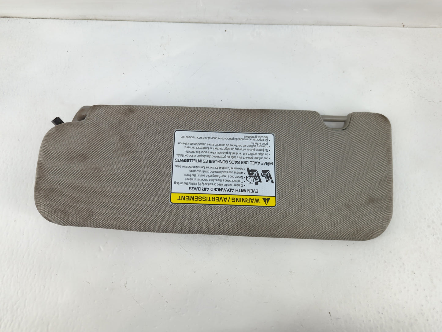 2015-2020 Kia Sedona Sun Visor Shade Replacement Passenger Right Mirror Fits Fits 2015 2016 2017 2018 2019 2020 OEM Used Auto Parts - Oemusedautoparts1.com