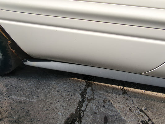 2000-2005 Buick Lesabre Passenger Rear Door Window Oem